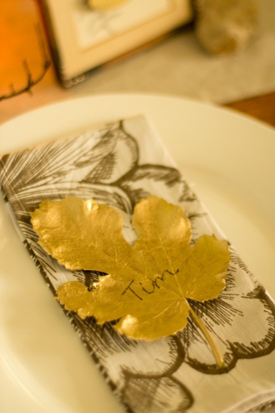 Gilded table decor 3 550x825 Gilded Leaf DIY Wedding Place Cards